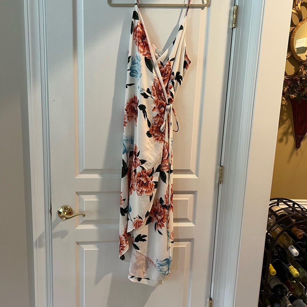 Medium Veronica M chiffon wrap dress